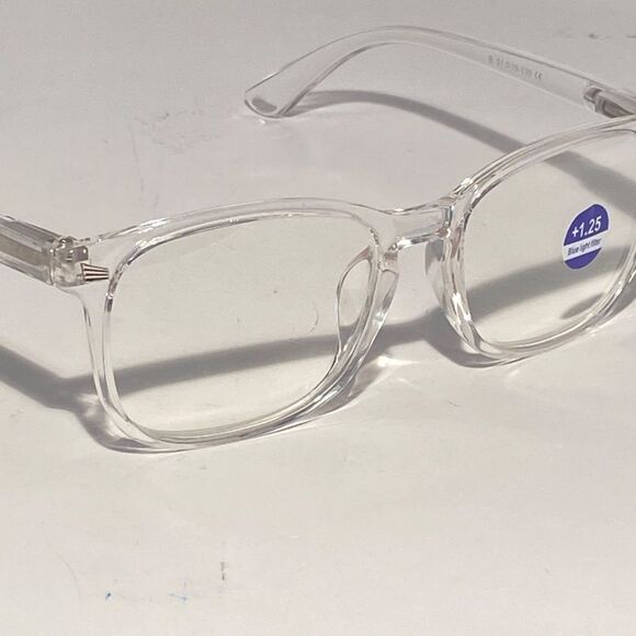 1479 Colette 1.25 Clear Reading Glasses Soft Butterfly Readers NWT - Picture 7 of 9